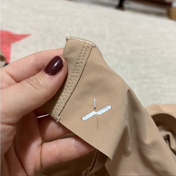 Knix Leakproof Nursing Bra - Picture 6 of 9